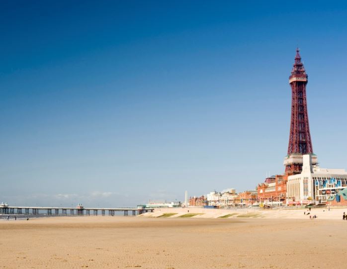 coach tours to blackpool from scotland